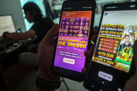 Efek suara memiliki peran yang sangat penting dalam pengalaman bermain game slot online. Suara yang menarik dan dinamis dapat meningkatkan